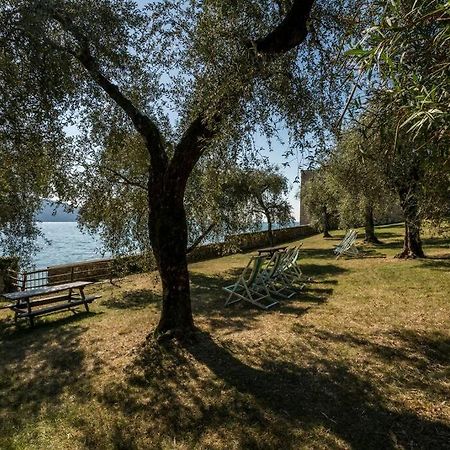 Oleandro Apartment Directly On The Lake Gargnano Exteriér fotografie
