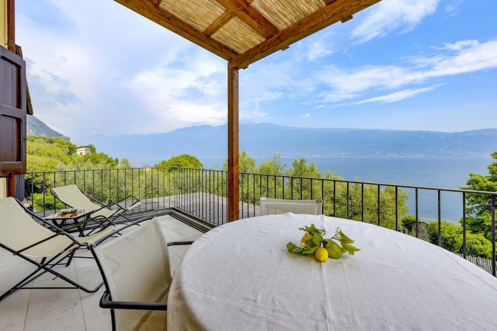 Oleandro Apartment Directly On The Lake Gargnano Exteriér fotografie