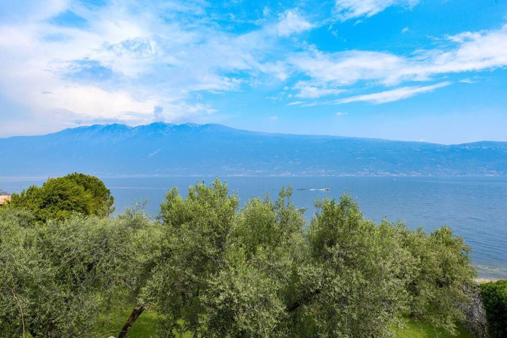 Oleandro Apartment Directly On The Lake Gargnano Exteriér fotografie
