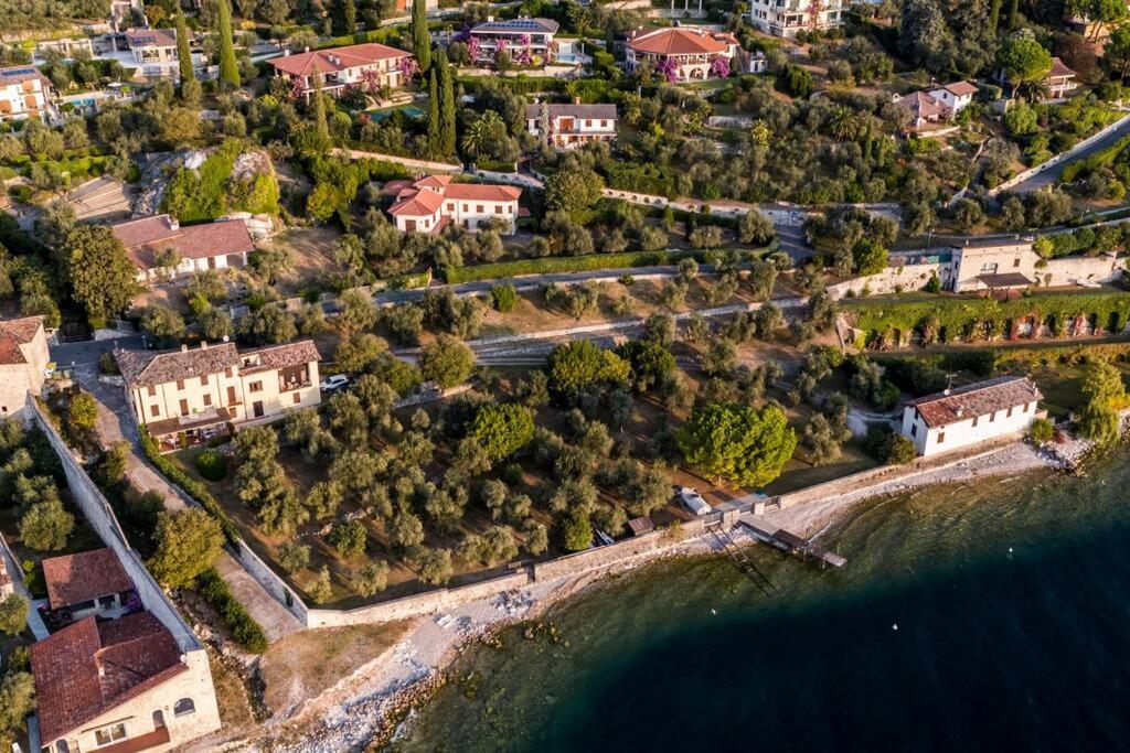 Oleandro Apartment Directly On The Lake Gargnano Exteriér fotografie